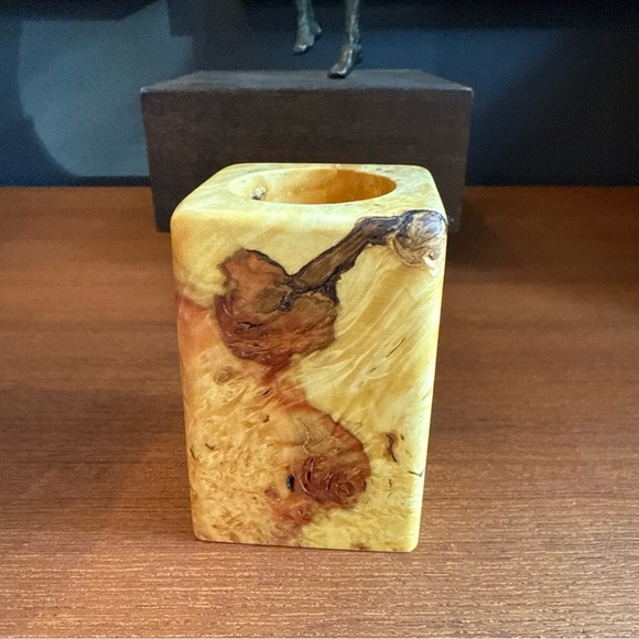 Handcrafted out of Burled maple signed Tea light Candle Holder - Picture 3 of 12